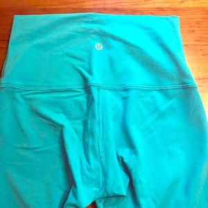 Lululemon aqua Wunder Under pants